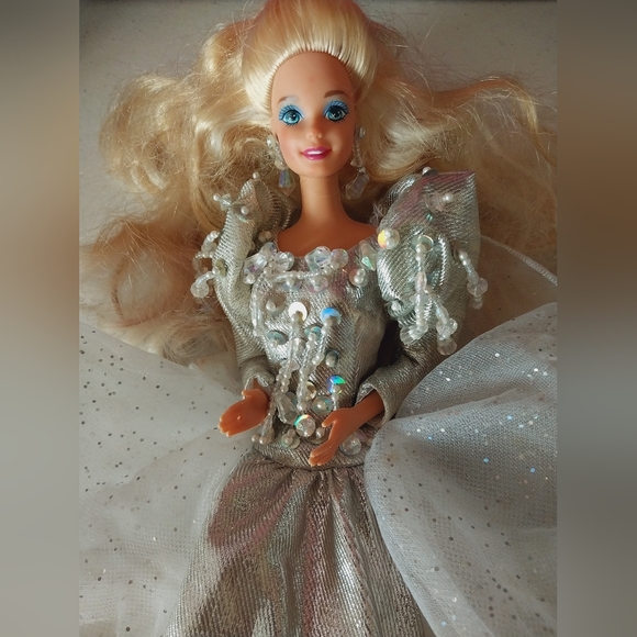 Vintage happy holidays barbie doll - Picture 5 of 12